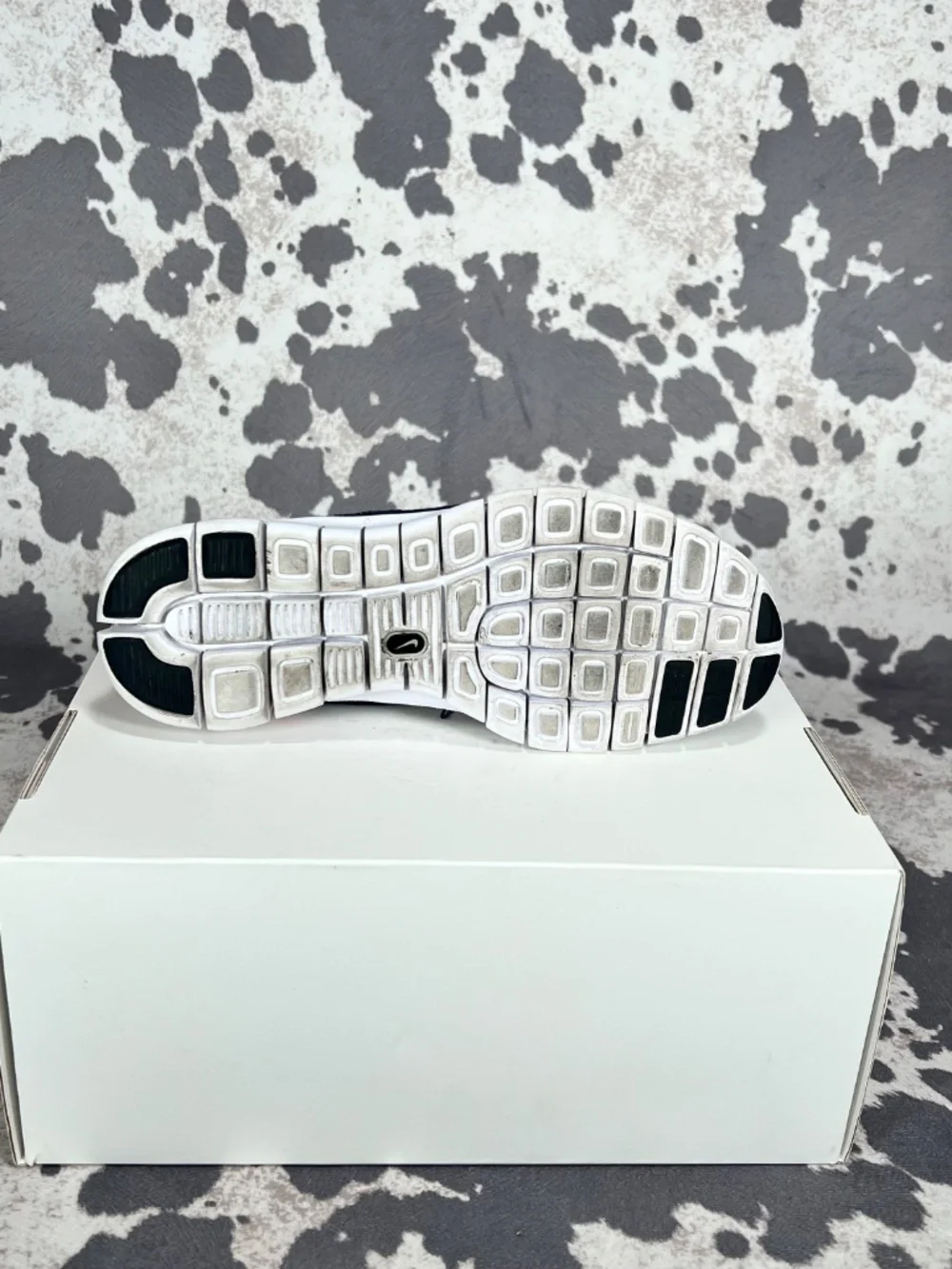 Nike ultra breathable